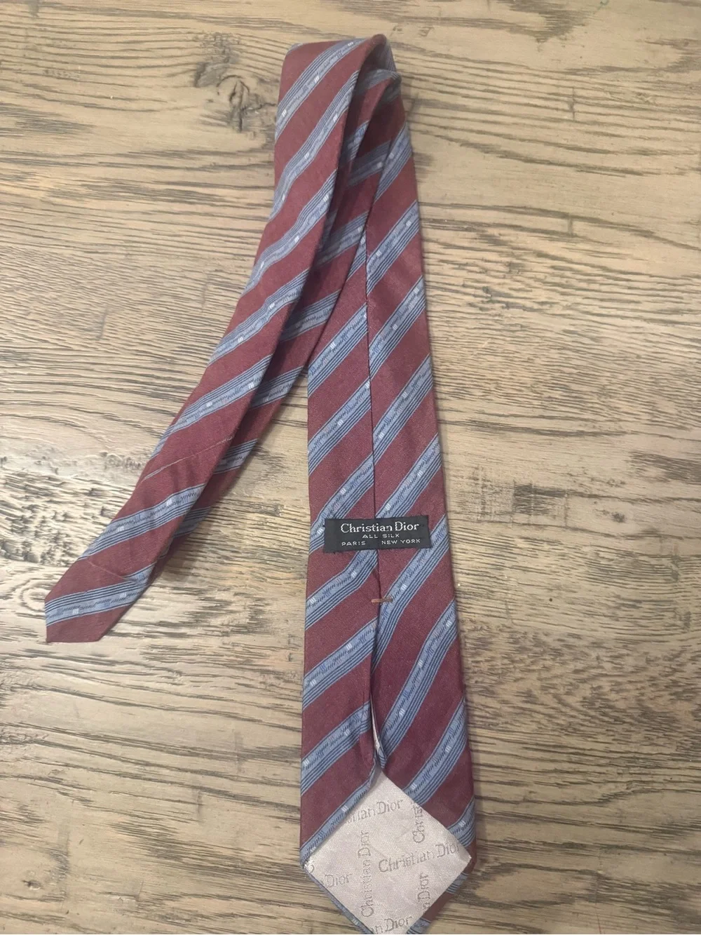 Dior elegant tie